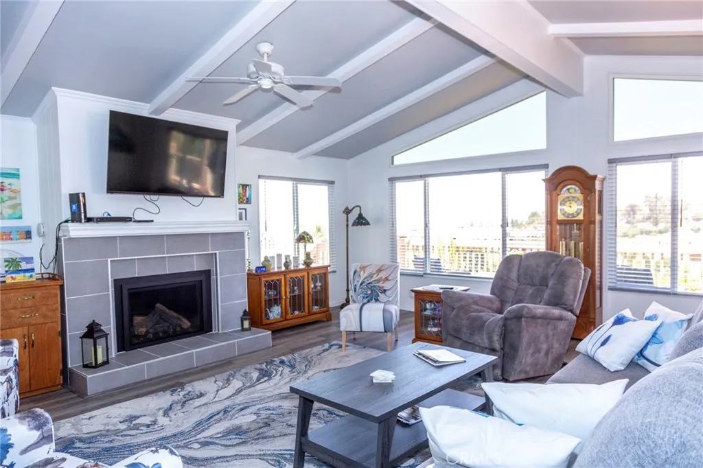 https://cdn.realtyfeed.com/cdn/127/306755539/912e797dbaa340b97a83dfdc0e6d6208.webp