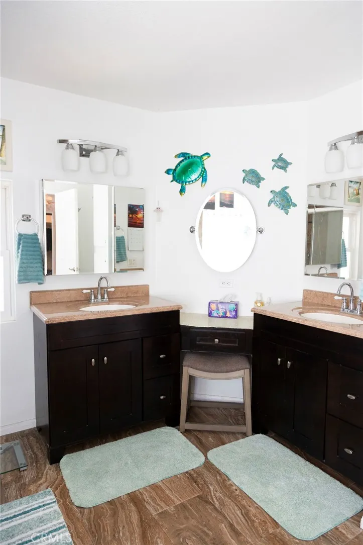 https://cdn.realtyfeed.com/cdn/127/306755539/b8e68c8e7986dfb5b70816adf624e521.webp