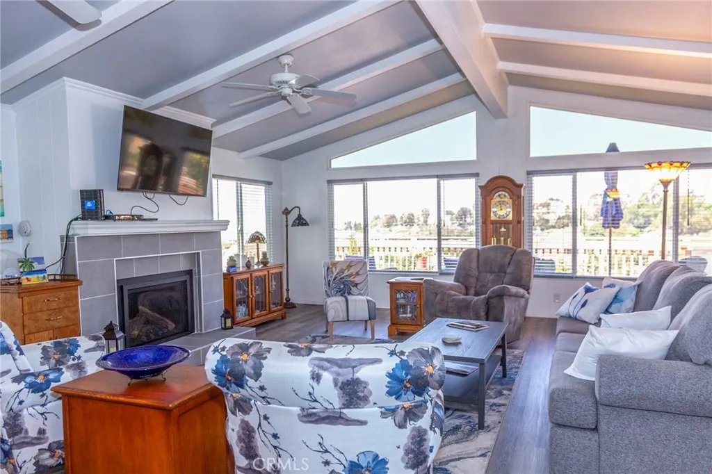 https://cdn.realtyfeed.com/cdn/127/306755539/d44dd253030c051082ceafa8a33061cb.webp