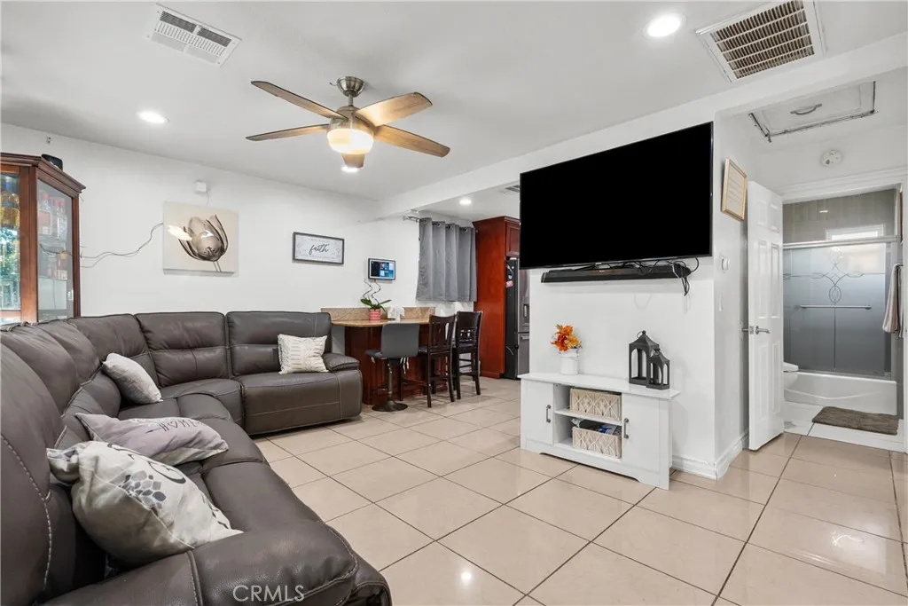 13400 Herron St, Sylmar, CA 91342 - Photo 4 of 51, Sylmar, CA