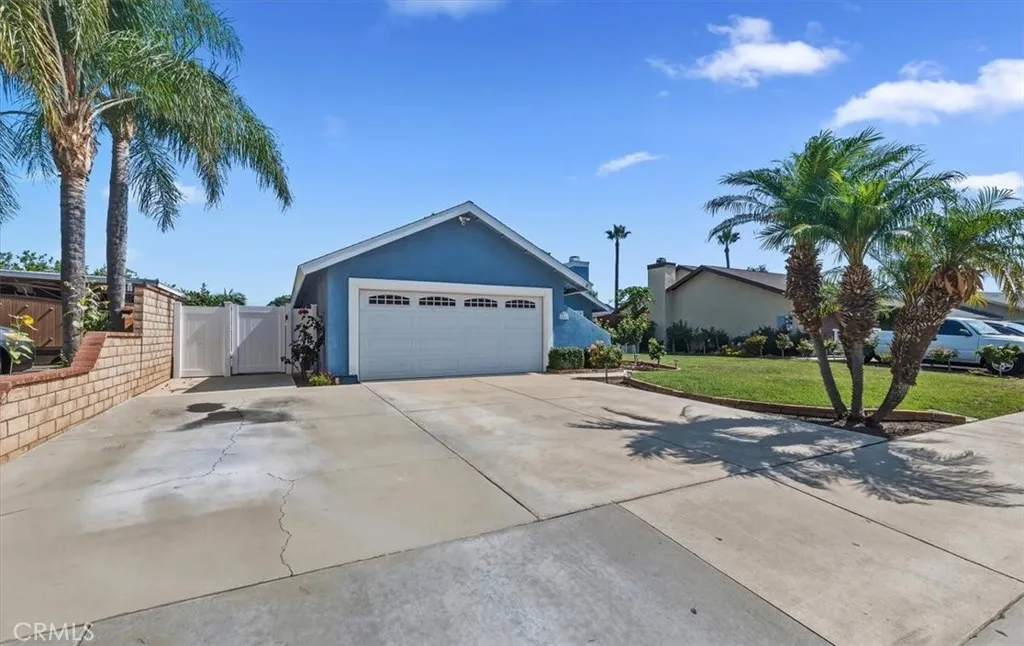 10283 Rouselle, Jurupa Valley, CA 91752 - Photo 4 of 35, Jurupa Valley, CA