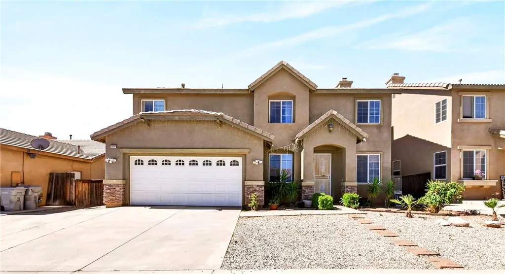 13267 Silver Oak, Hesperia, CA 92344 - Main photo, Hesperia, CA