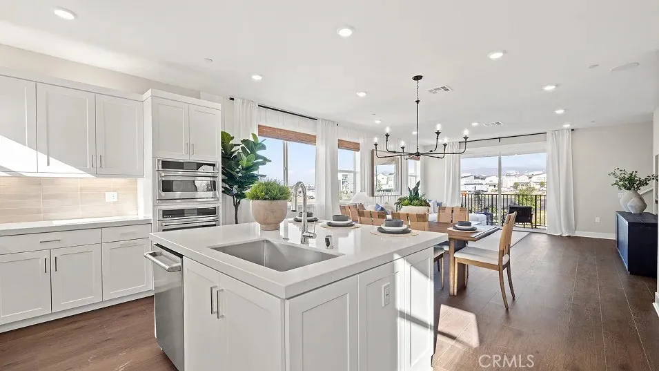 817 Sonia, Irvine, CA 92618 - Main photo, Irvine, CA