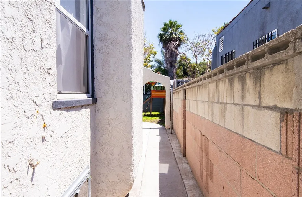 1455 W 60th Street, Los Angeles, CA 90047 - Photo 4 of 25, Los Angeles, CA