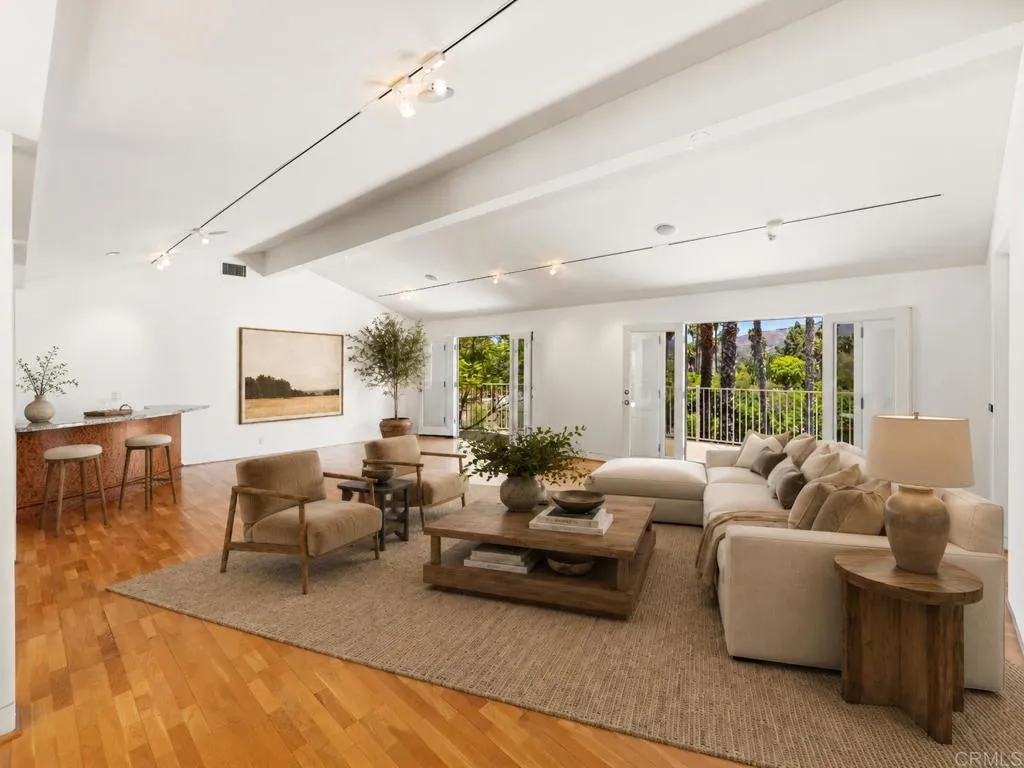 https://cdn.realtyfeed.com/cdn/127/306755611/2a306f8412a9eb20be29b6f1337f3968.webp