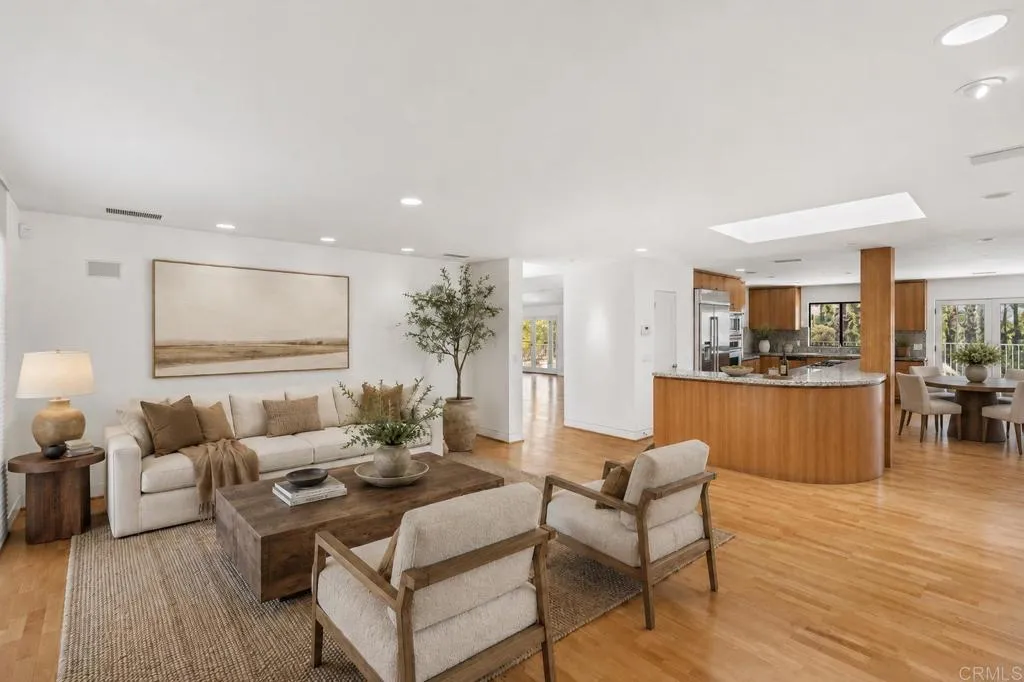 https://cdn.realtyfeed.com/cdn/127/306755611/426799ecce67b9ddf0afc9c98e65cd8e.webp