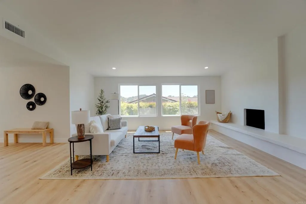 10236 Lake Meadow Lane, Escondido, CA 92026 - Photo 5 of 44, Escondido, CA