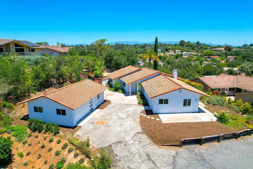 10236 Lake Meadow Lane, Escondido, CA 92026 - Photo 3 of 44, Escondido, CA