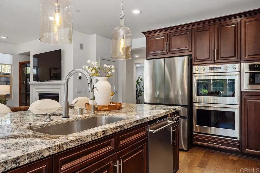 https://cdn.realtyfeed.com/cdn/127/306755724/12f767836dad9a911b19df546f45e0af.webp