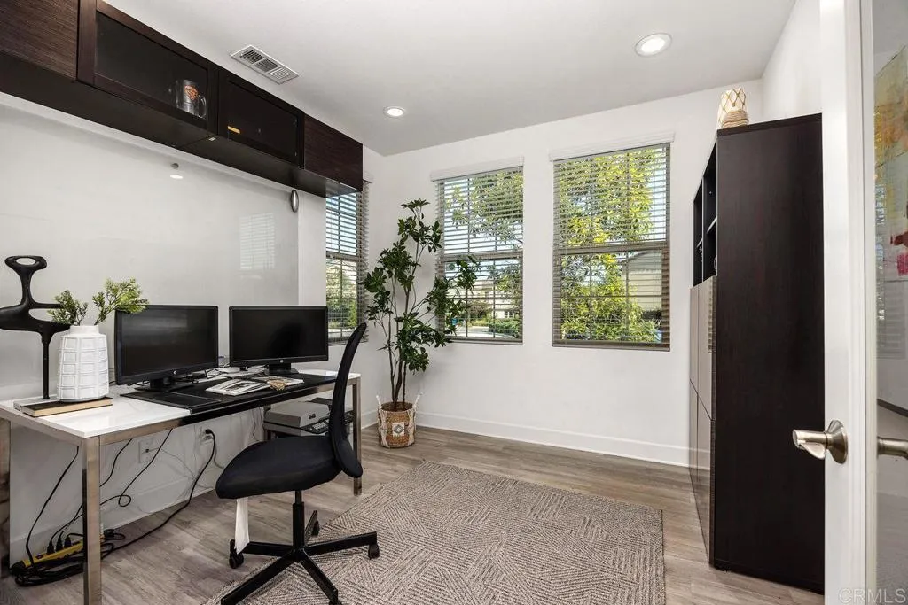 https://cdn.realtyfeed.com/cdn/127/306755724/25b359d61977d3ee7dd9680d98a5c5fd.webp