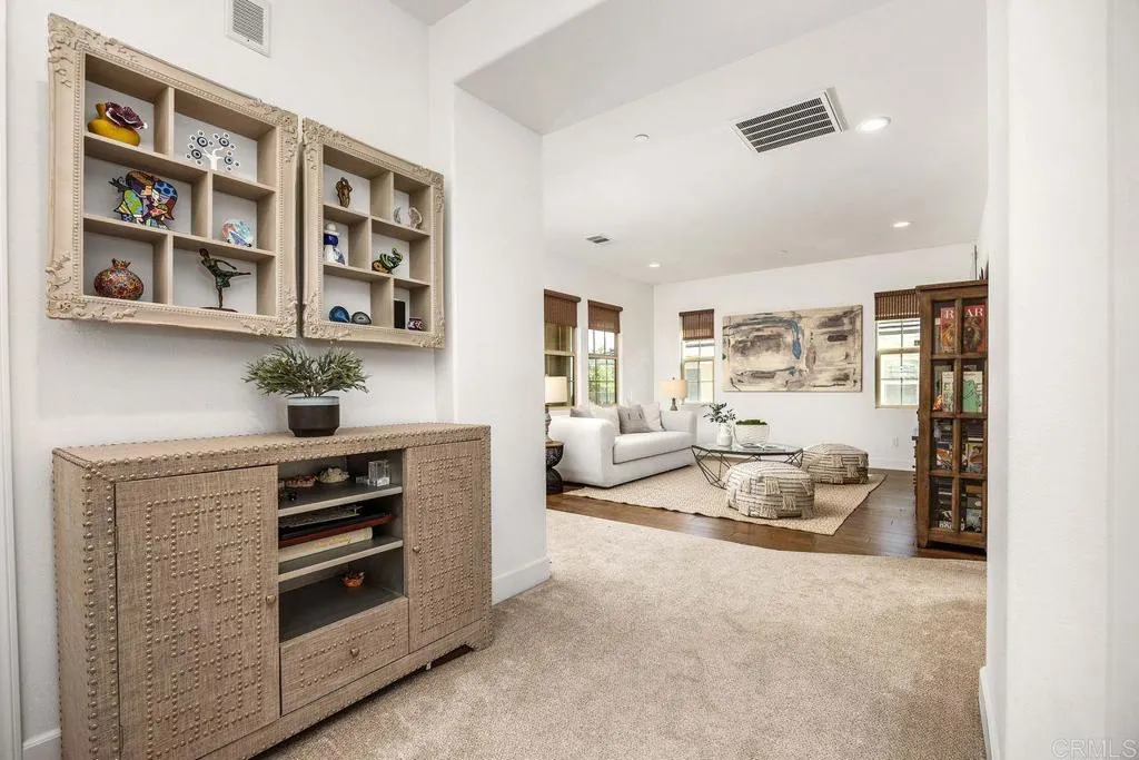 https://cdn.realtyfeed.com/cdn/127/306755724/60363038aa3ee5e4a7f6bec158986453.webp