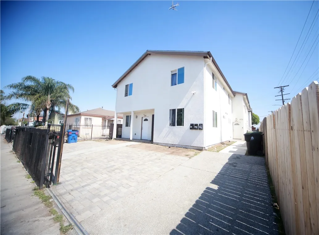 1019 E 84th Place, Los Angeles, CA 90001 - Photo 4 of 14, Los Angeles, CA