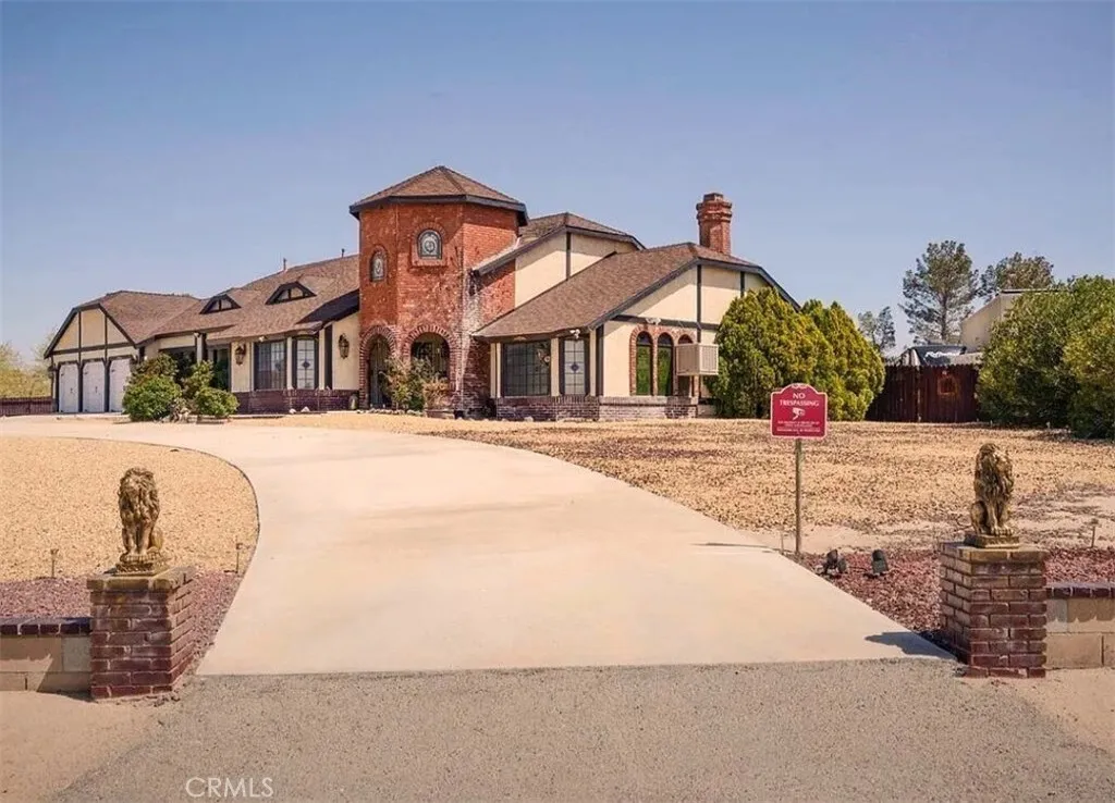 13889 Olathe, Apple Valley, CA 92307 - Main photo, Apple Valley, CA