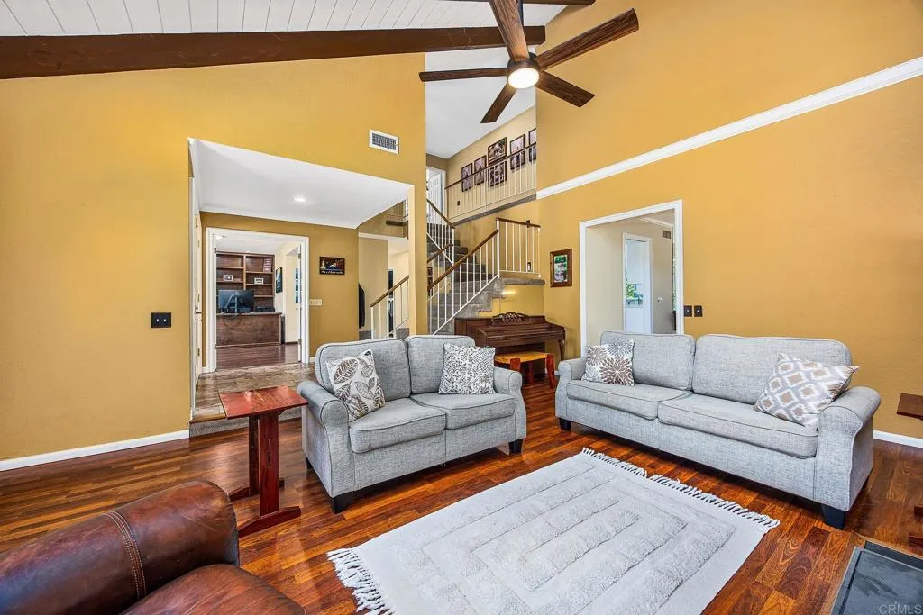 https://cdn.realtyfeed.com/cdn/127/306755780/1acd8b7833aa4841803ddb1fbf58b05a.webp