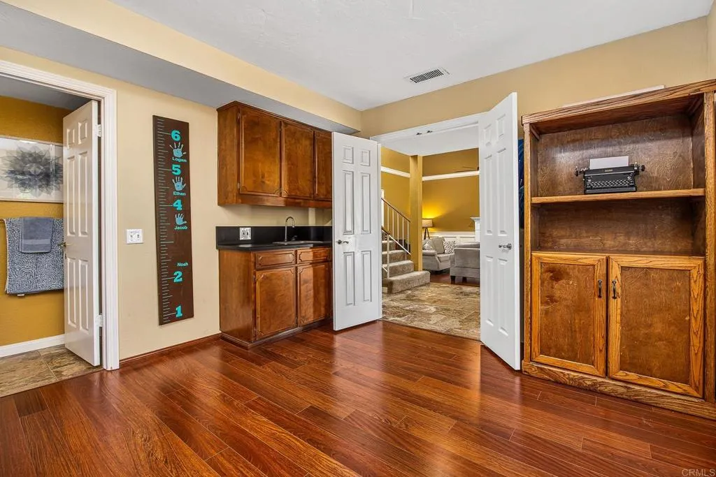 https://cdn.realtyfeed.com/cdn/127/306755780/26b3e3b8ce952cc48c4a0d79ace0f2f9.webp