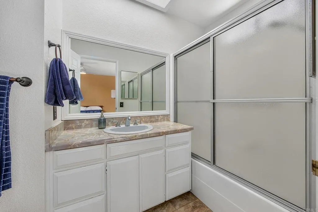 https://cdn.realtyfeed.com/cdn/127/306755780/433bf8a661ee0f35f71e00186489c0fa.webp
