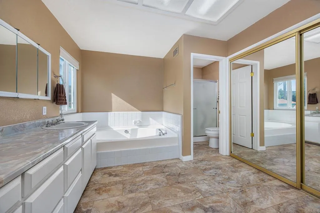 https://cdn.realtyfeed.com/cdn/127/306755780/43e740186f55bd7ea08255006c4a052a.webp