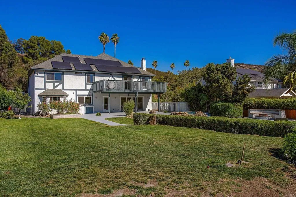 https://cdn.realtyfeed.com/cdn/127/306755780/5de0e872647c277d203d807b7d2d086d.webp