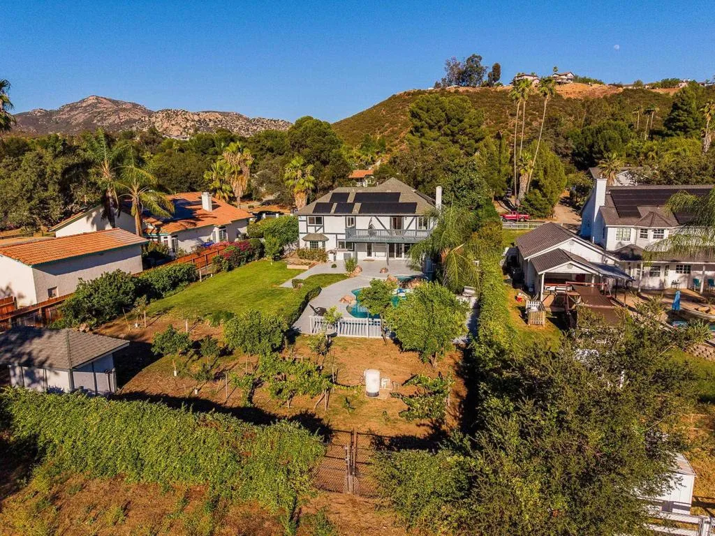 https://cdn.realtyfeed.com/cdn/127/306755780/5e3551666382ad28897e08e46067ca44.webp