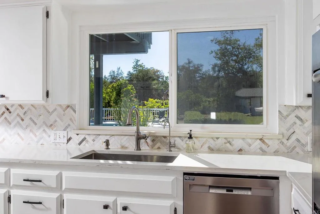 https://cdn.realtyfeed.com/cdn/127/306755780/64d09b66443789f5b5141b4a98b83b75.webp