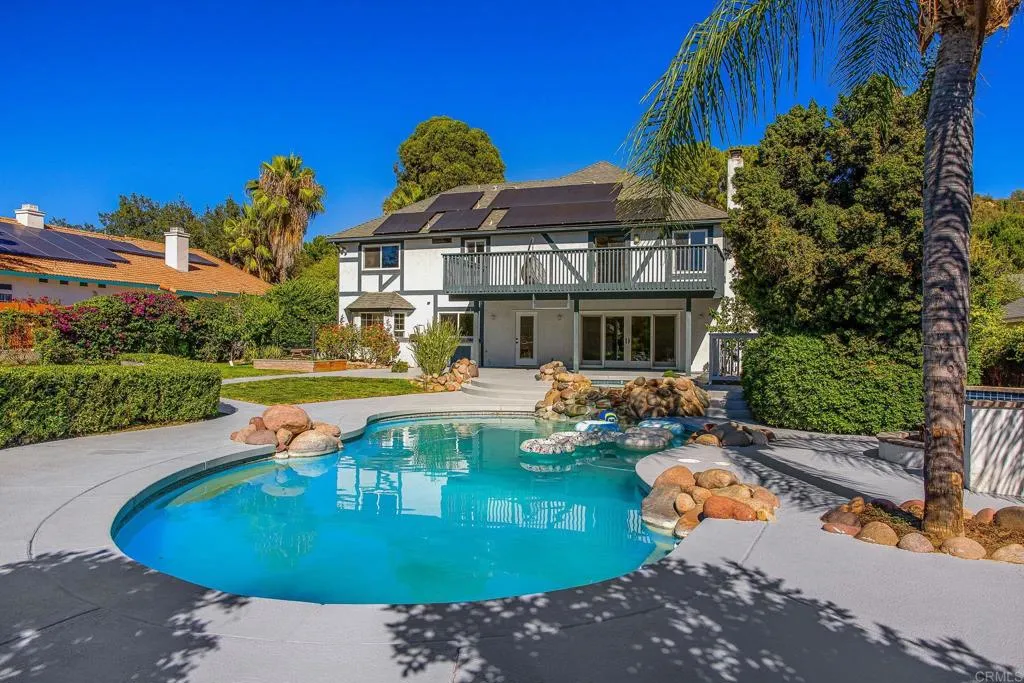 https://cdn.realtyfeed.com/cdn/127/306755780/8f53108dc021179fbefee776044cca0f.webp