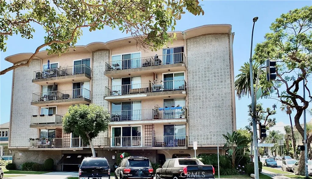 545 Chestnut Avenue Unit 203, Long Beach, CA 90802 - Main photo, Long Beach, CA