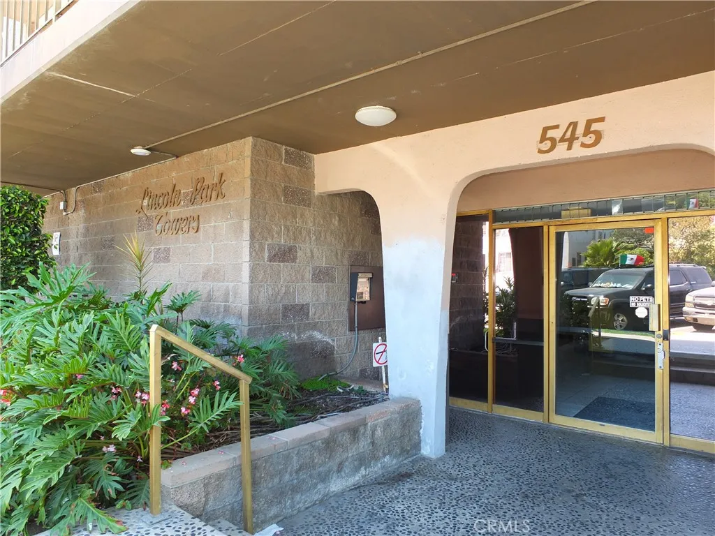 545 Chestnut Avenue Unit 203, Long Beach, CA 90802 - Photo 2 of 20, Long Beach, CA