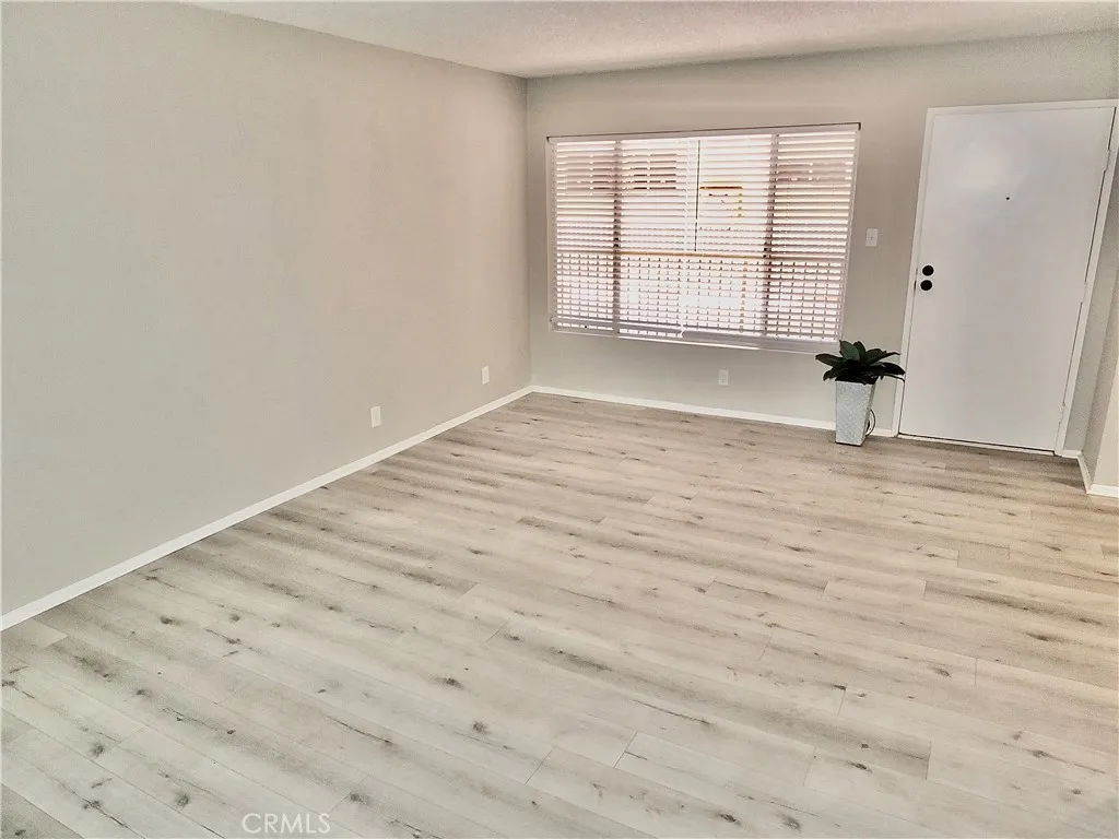 545 Chestnut Avenue Unit 203, Long Beach, CA 90802 - Photo 4 of 20, Long Beach, CA