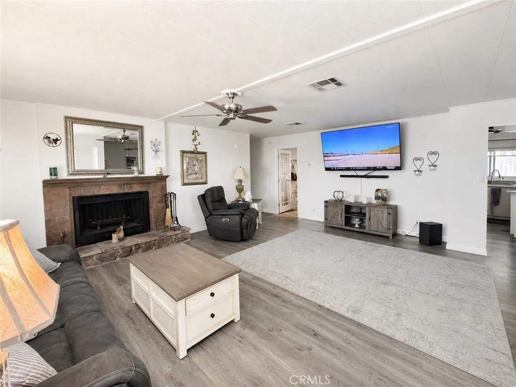 25049 Howard Drive, Hemet, CA 92544 - Photo 5 of 31, Hemet, CA