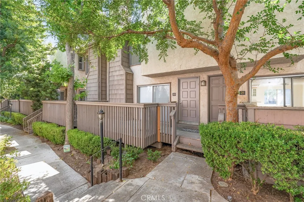 18316 Hatteras Unit 20, Tarzana, CA 91356 - Photo 3 of 33, Tarzana, CA