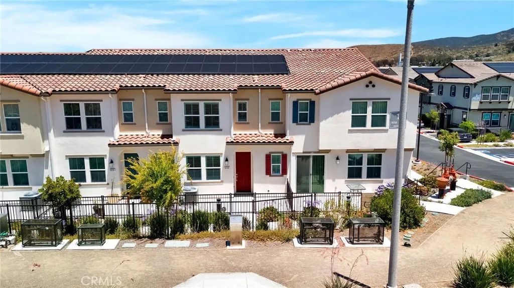 https://cdn.realtyfeed.com/cdn/127/306755861/429b4e07ecebdcfdb6e28cc65e4cecc3.webp