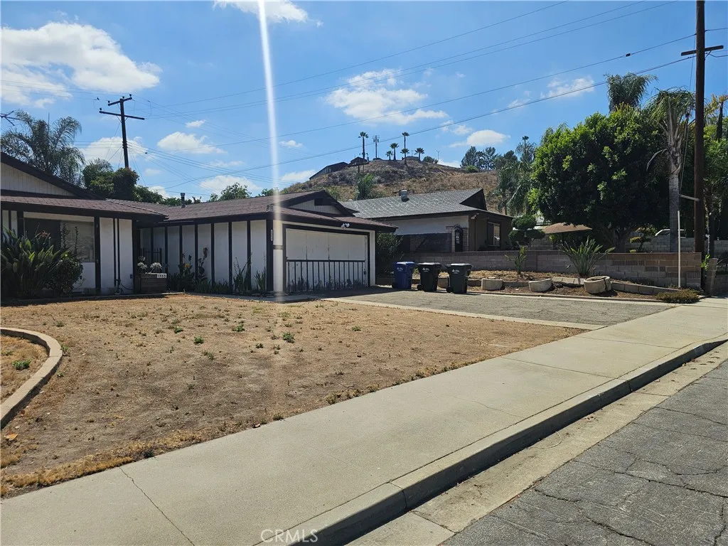 1553 Crest, Pomona, CA 91768 - Main photo, Pomona, CA