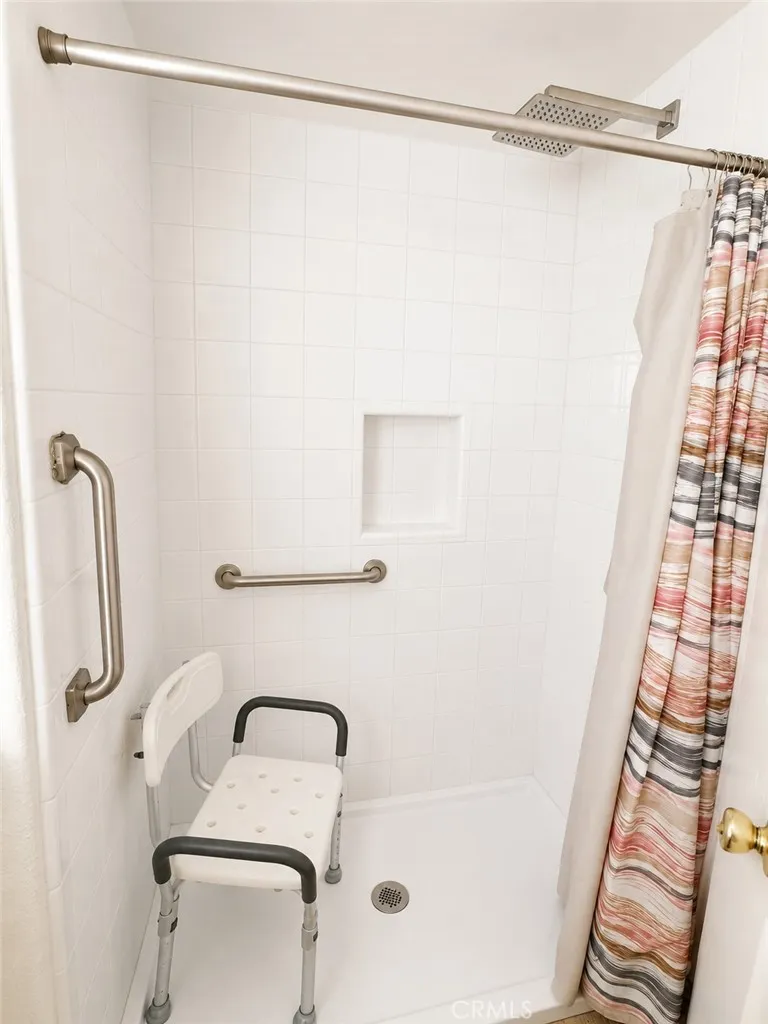 15621 Beach, Westminster, CA 92683 - Photo 5 of 9, Westminster, CA