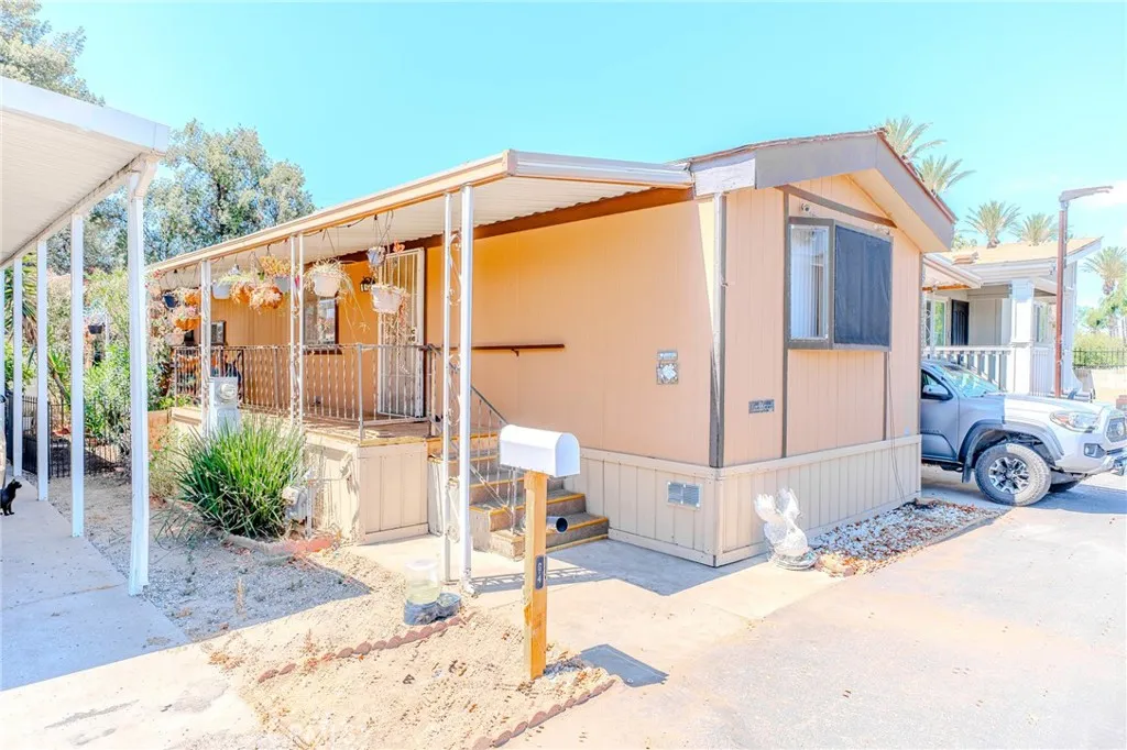 675 W Oakland Unit G-4, Hemet, CA 92543 - Photo 2 of 13, Hemet, CA