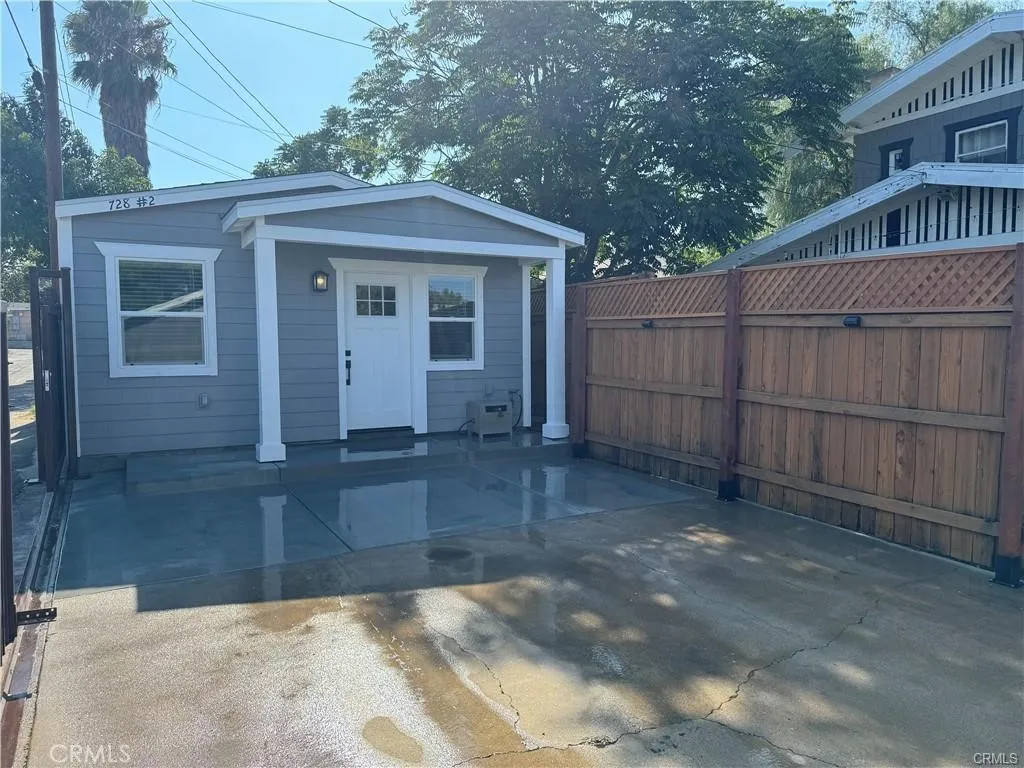 Corona, CA 92882