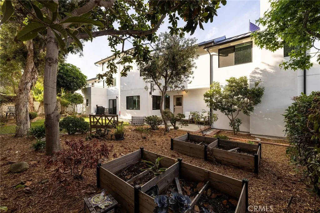 207 21st, Huntington Beach, CA 92648 - Photo 4 of 69, Huntington Beach, CA