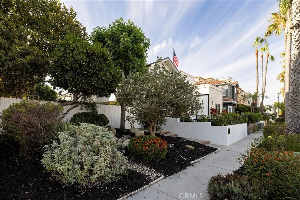 207 21st, Huntington Beach, CA 92648 - Photo 3 of 69, Huntington Beach, CA