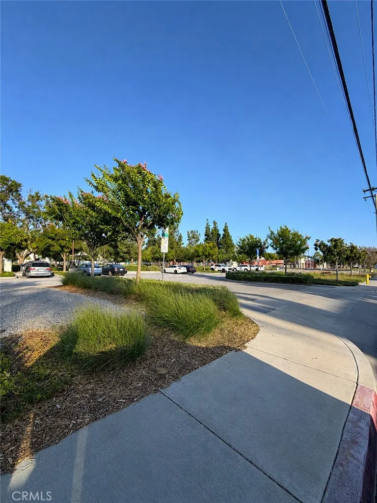 2032 S Bon View Avenue South Unit B, Ontario, CA 91761 - Photo 3 of 23, Ontario, CA