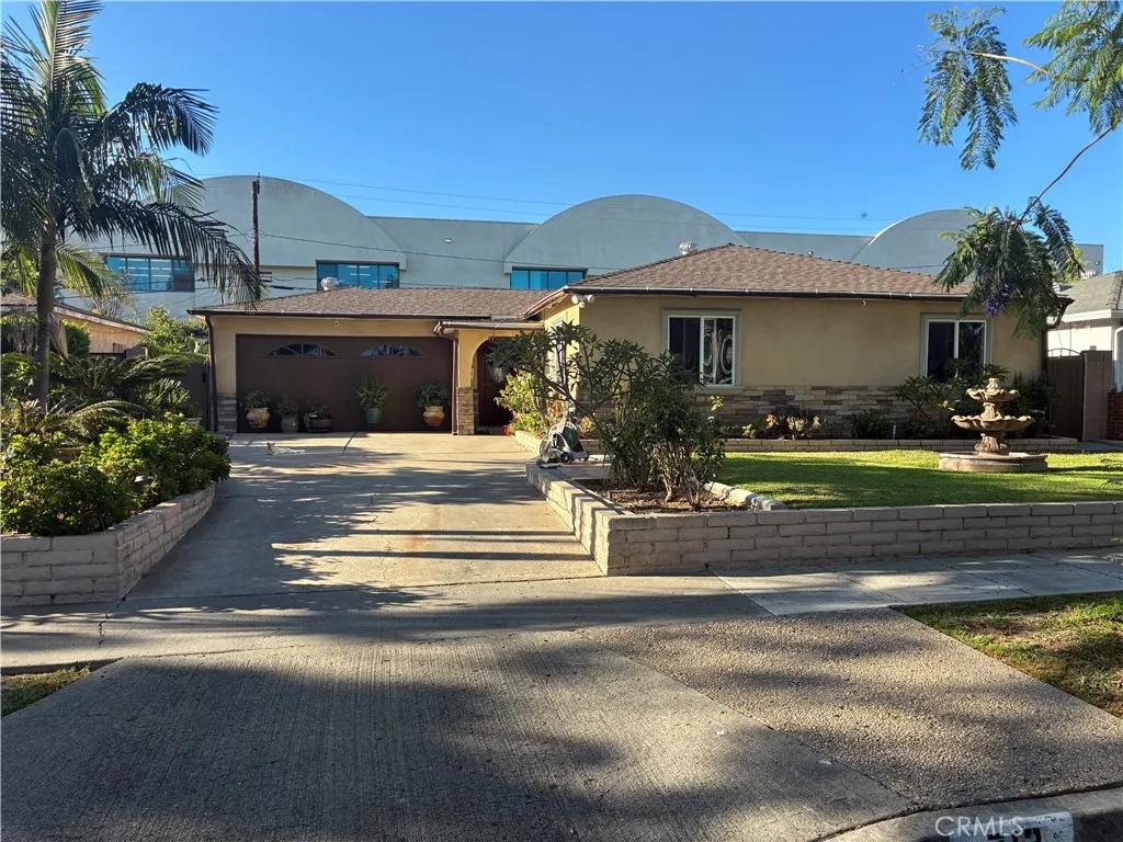 713 E Camile, Santa Ana, CA 92701 - Main photo, Santa Ana, CA