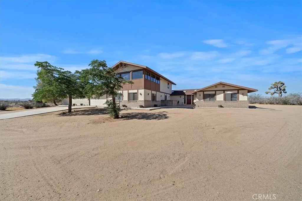 59187 Mesa Dr, Yucca Valley, CA 92284 - Main photo, Yucca Valley, CA