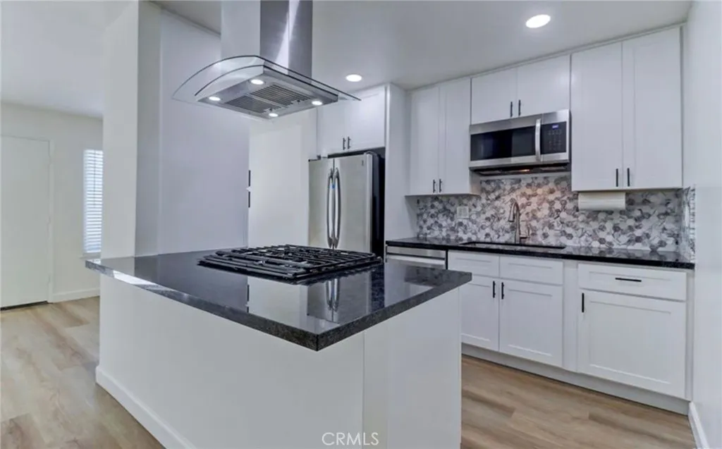 Costa Mesa, CA 92626