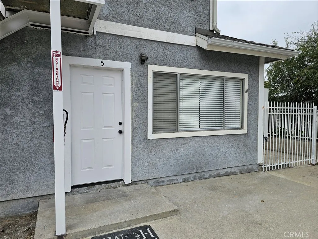 Tujunga, CA 91042