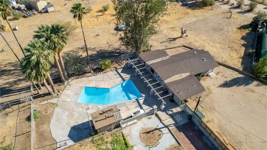 https://cdn.realtyfeed.com/cdn/127/306755974/bb0760c078181d98b63591b621af624b.webp