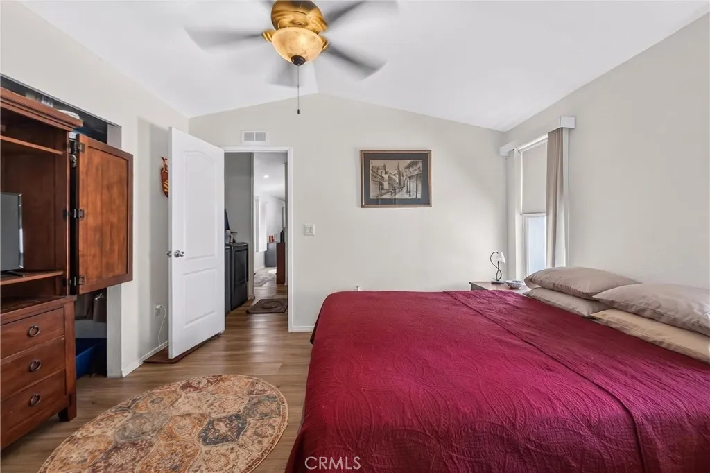 https://cdn.realtyfeed.com/cdn/127/306755974/e1aca8b6f6a4f7534298314171be2875.webp