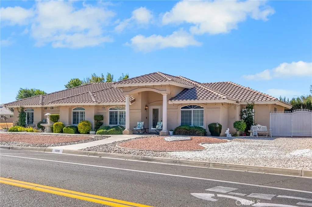 13289 Country Club, Victorville, CA 92395 - Photo 3 of 51, Victorville, CA