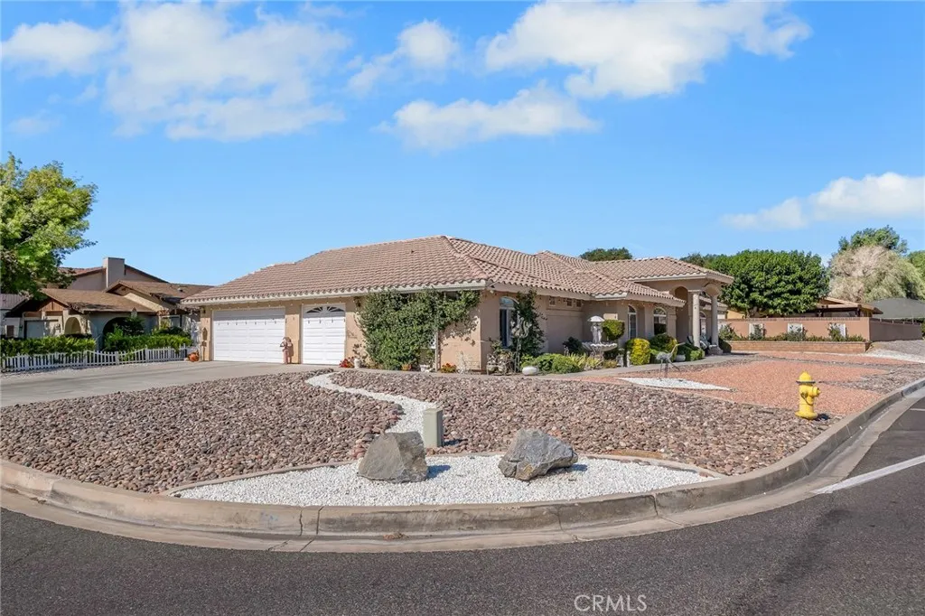 13289 Country Club, Victorville, CA 92395 - Photo 5 of 51, Victorville, CA