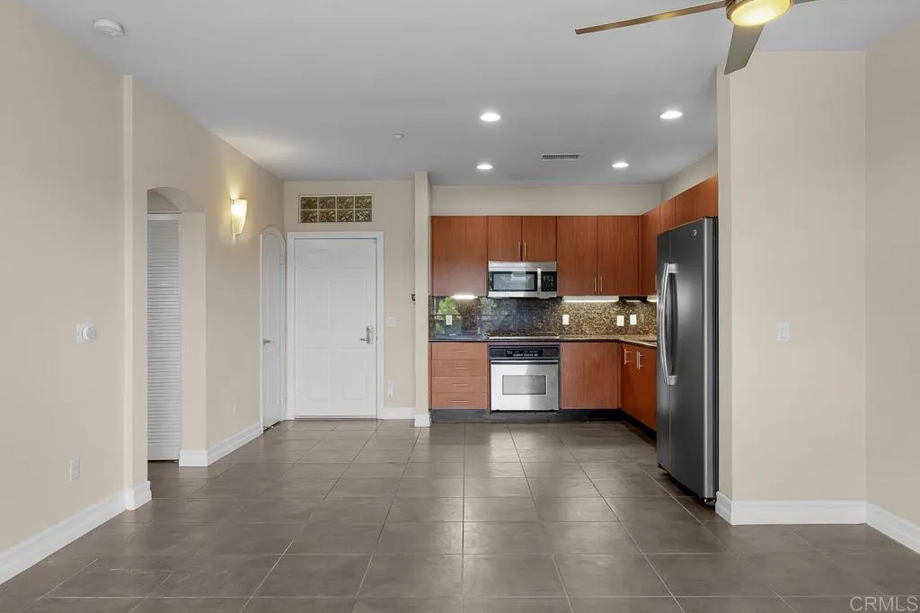 https://cdn.realtyfeed.com/cdn/127/306755982/41e19ee3860f90359aa9c86c057cb44d.webp