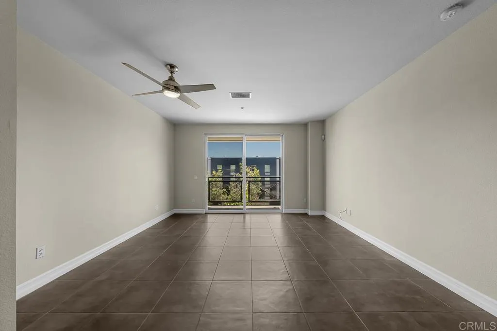 https://cdn.realtyfeed.com/cdn/127/306755982/7ee7912cc19c694bff6413c83fb30cbf.webp