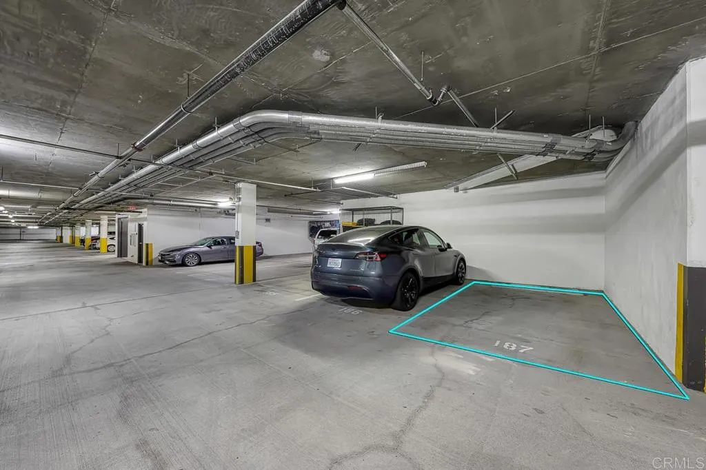 https://cdn.realtyfeed.com/cdn/127/306755982/8ef09e3784344d2bf3f0ac01253171c5.webp