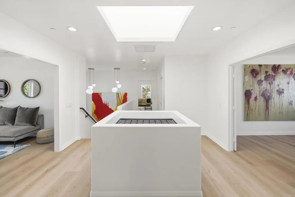 https://cdn.realtyfeed.com/cdn/127/306755983/1b59e424d23d7000e6943125bd72cf76.webp